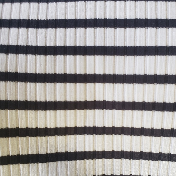 Women's Onepiece Ribbed Stripe Swim Suit M - Picture 5 of 10